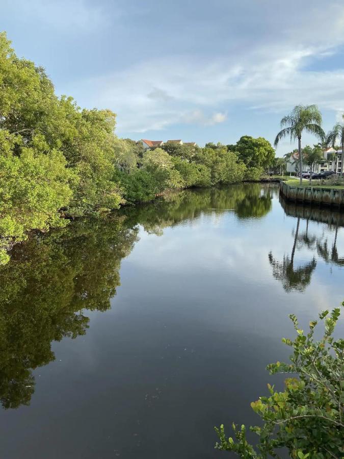 Dharma Home Suites Dania Beach At Sheridan Ocean Club Exterior foto